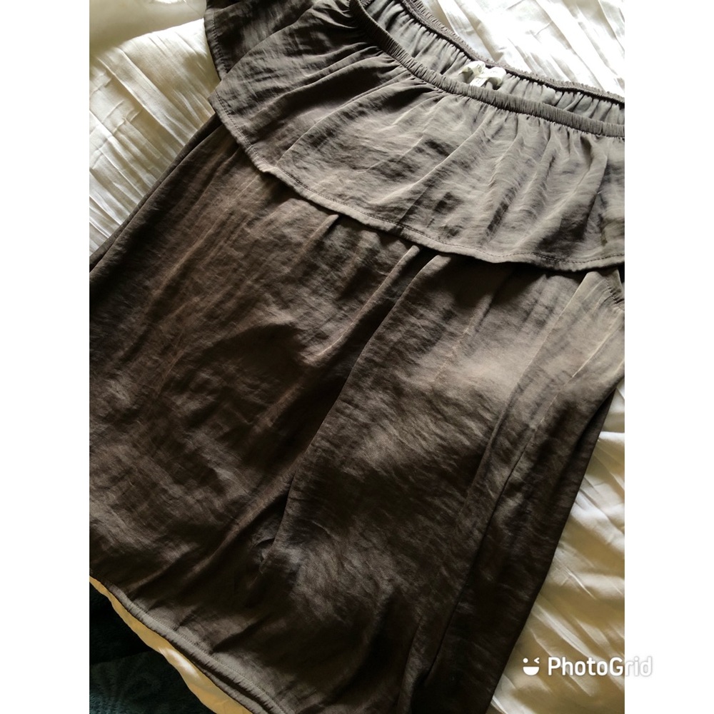 Gray Off-The-Shoulder Top - Picture 4 of 5